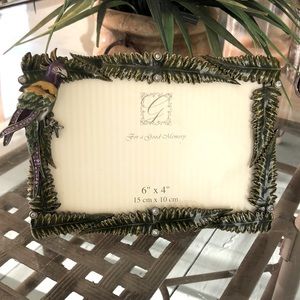 PICTURE FRAME WITH JEWELED PARROT & PALM LEAVES • 6”x4”